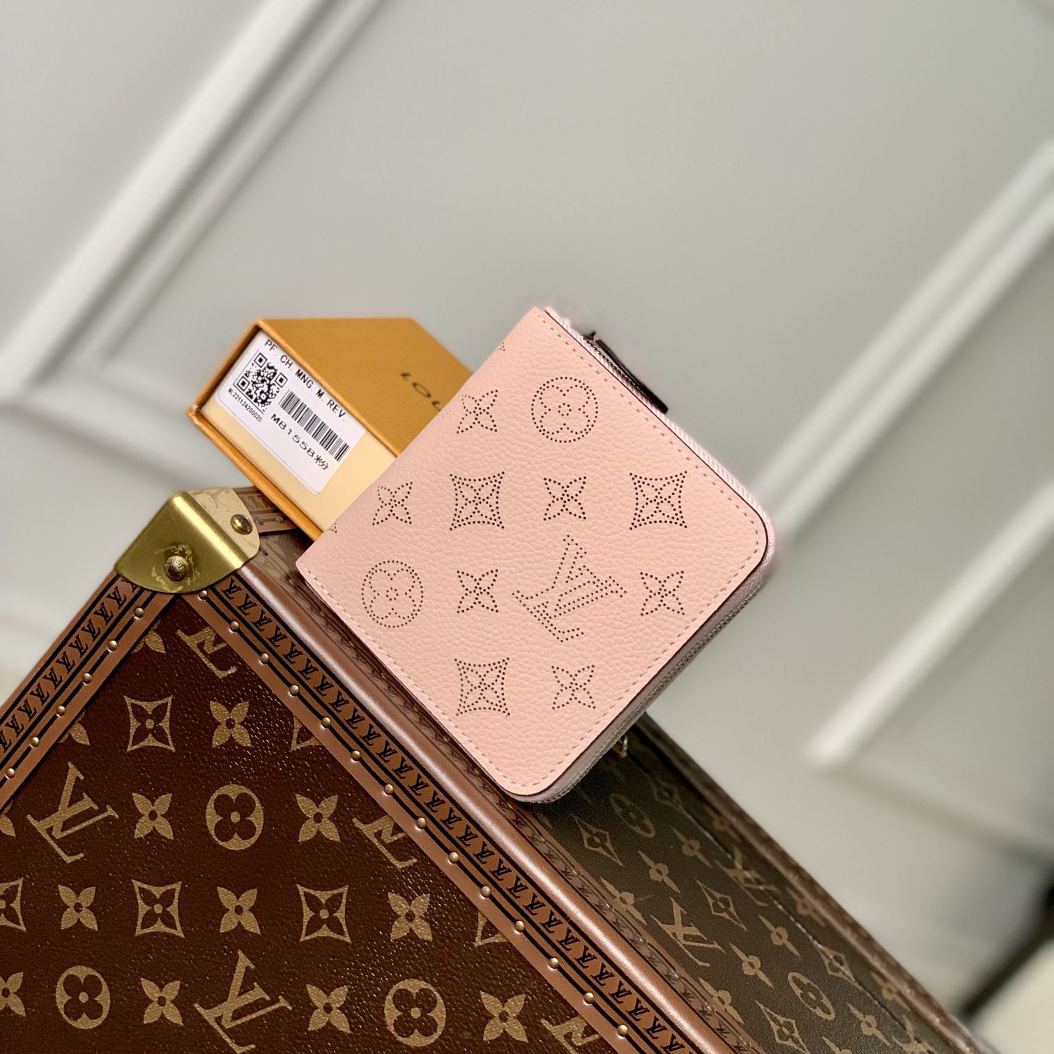 LV Wallets - Click Image to Close